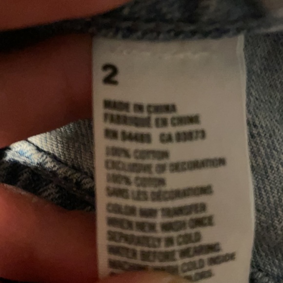 American Eagle Distressed Shorts - Picture 3 of 4